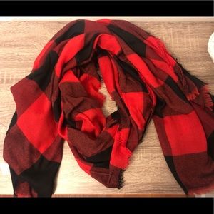 American Eagle Buffalo plaid scarf